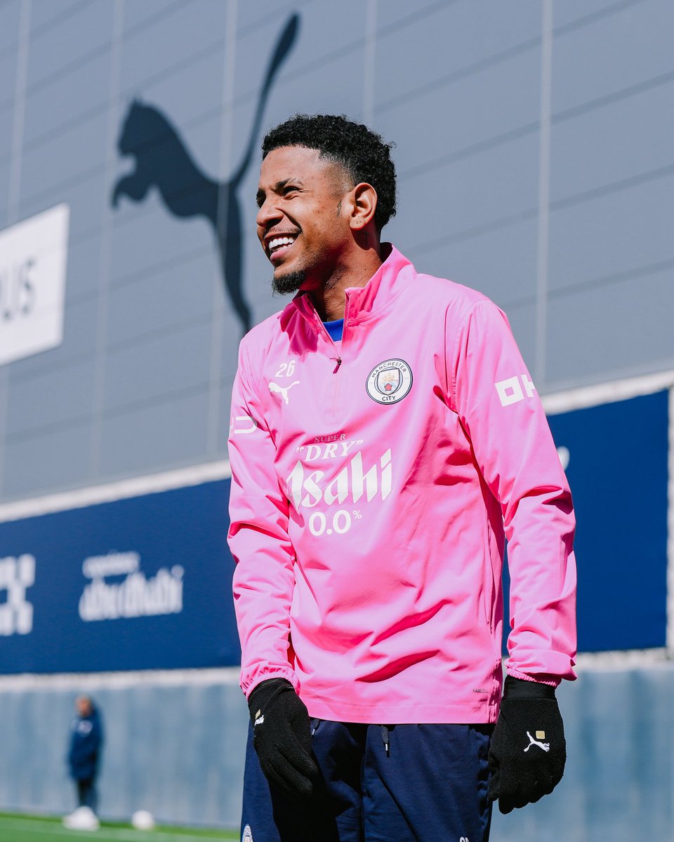 City_hq's tweet image. #ManCity training. 🦈 @ManCity