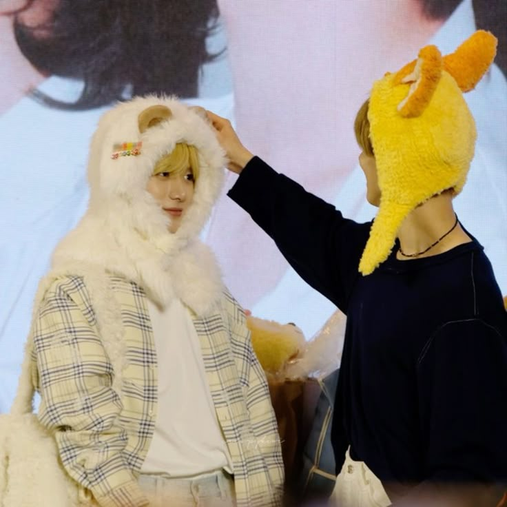 hourly beomjun ♡ tweet media