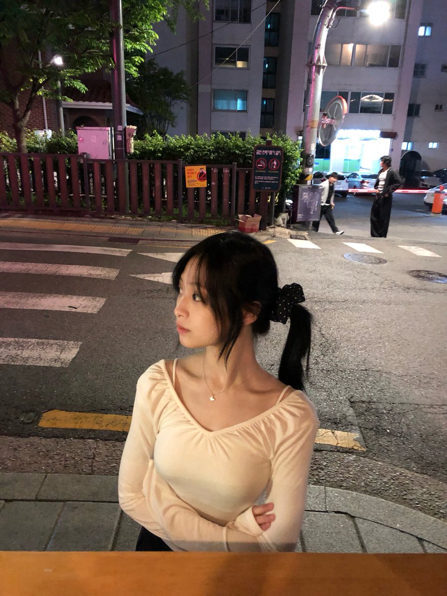 ggtuha's tweet photo. @rukakawai4ever kitaa coba keberuntungan tahun ini🍀
bismillah semoga dapat crimson ver album😭🩶
wml everyone✨ https://t.co/QObMj80Wx3