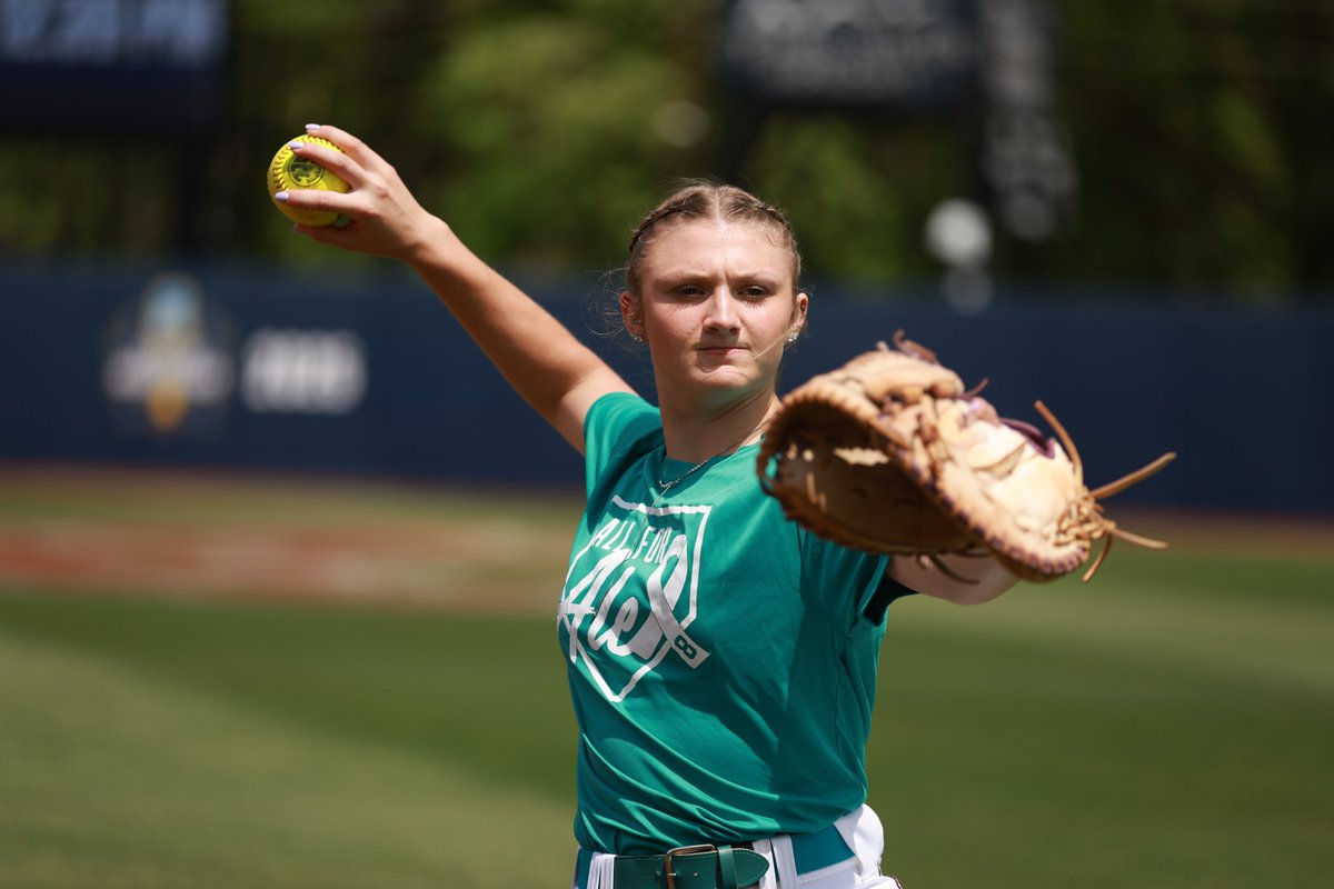 AggieSoftball's tweet image. Gearing up for Game No. 2 ⚙️

#GigEm | #AllforAlex 🦋
