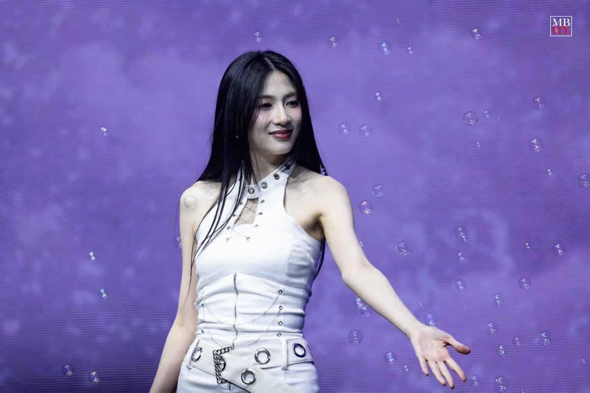 Mostbeautifulhayoung tweet media