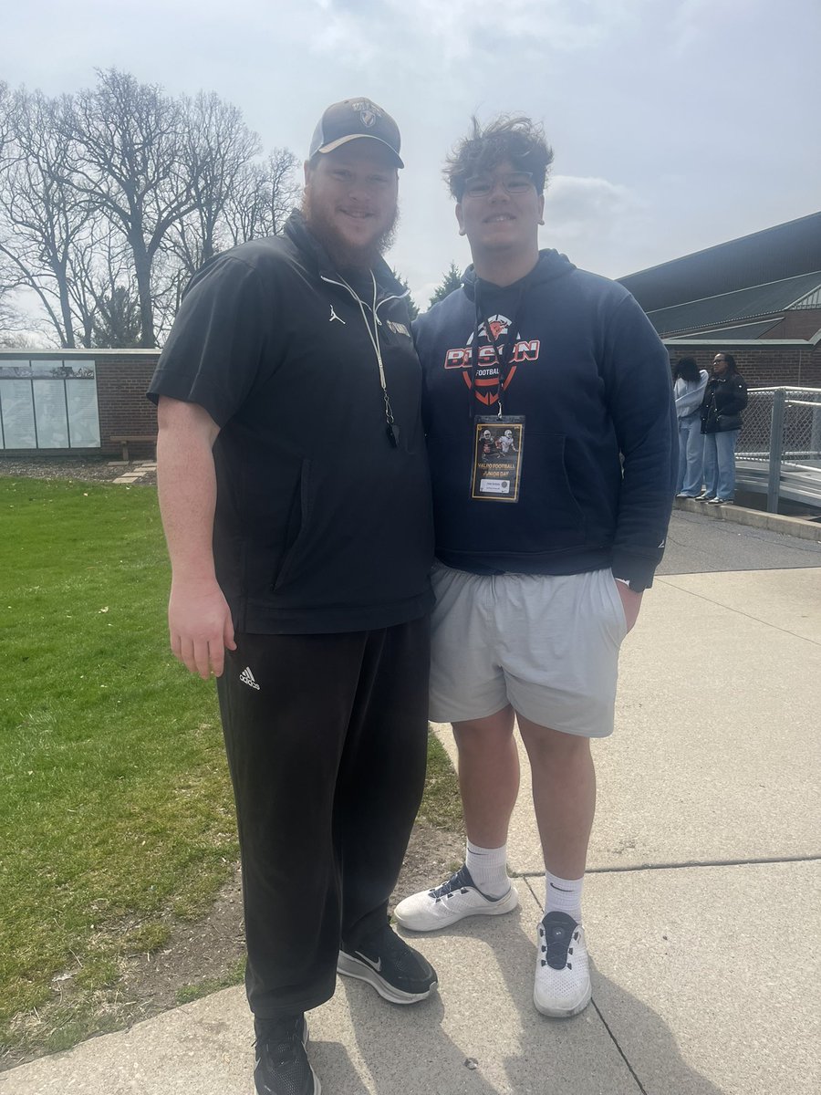 Thank you <a href="/CoachGeiger_/">Coach TG</a> and <a href="/CoachNank/">Pete Nank</a> for the awesome junior day! Really enjoyed what I saw and can’t wait to keep in touch.
<a href="/OLMafia/">OL MAFIA</a> 
<a href="/BGHITMEN/">Coach Vlk</a>