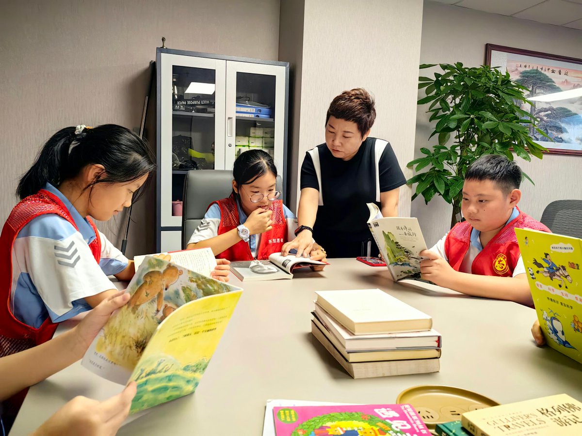 Regis Seaman tweet media