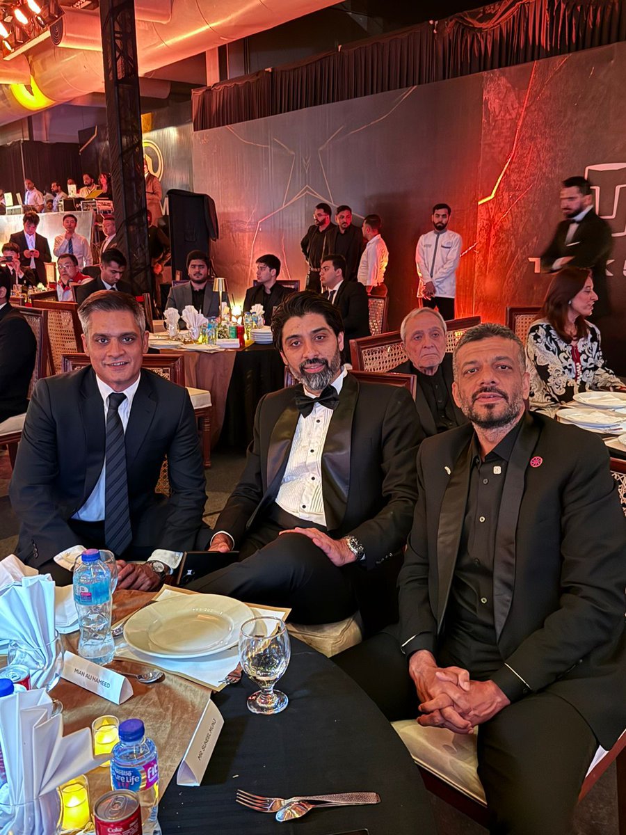 Suneel Sarfraz Munj tweet media