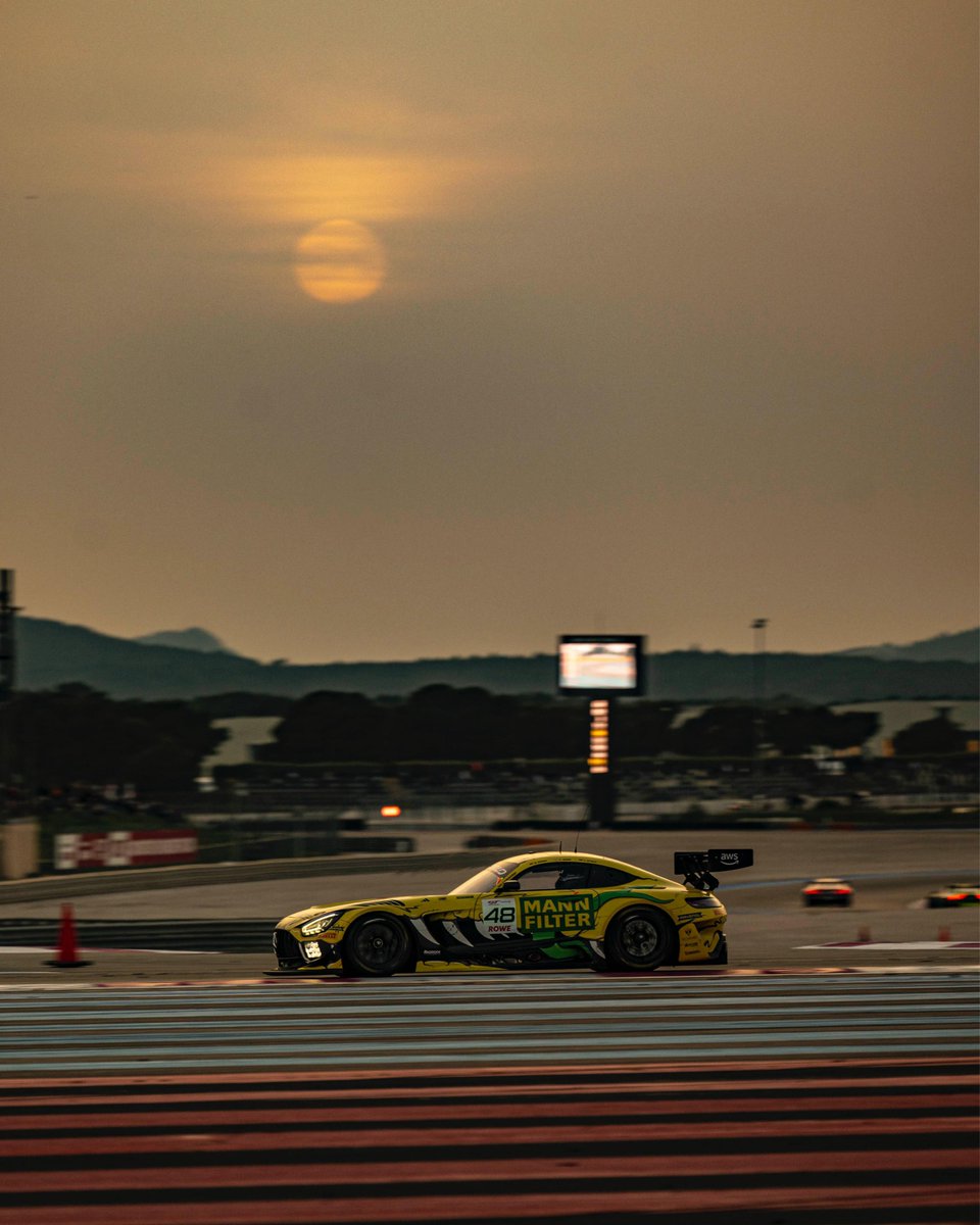amgmotorsport's tweet image. #GTWorldEurope - Expectation vs. Reality. 
Circuit Paul Ricard Sunset Edition 😉

#AMG