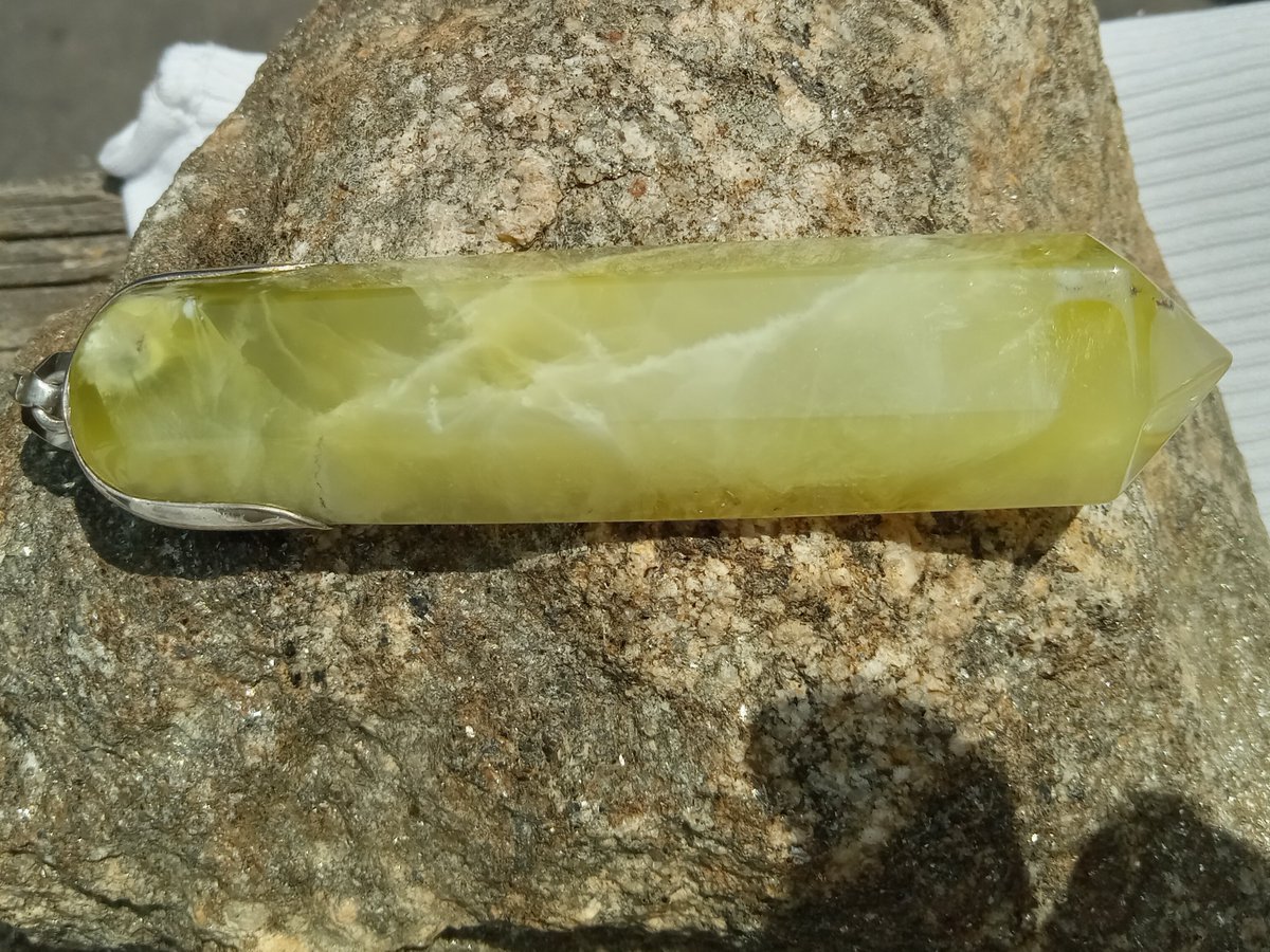 SpiritRockGems's tweet image. #Boho SO #OnTrend for 2026!  Statement pendants that are #Gemstones from #MotherEarth &amp;amp; #Unique statement pieces. $63 / $135 / $89 
Rehoming my collection 💙
These &amp;amp; more: #Poshmark: @ joeyfab
#CrystalHealing #Jewelry #Manifesting #Consciousness #925Silver #Meditation #Abundance