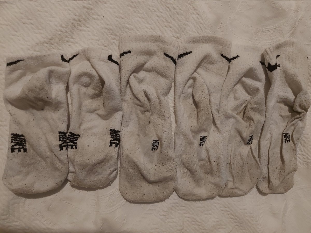 گاد ایز صدف tweet media