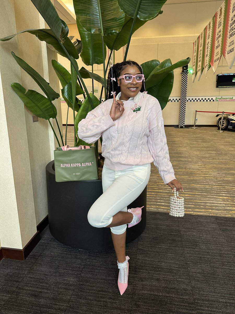 Ms. Leo 💋 tweet media