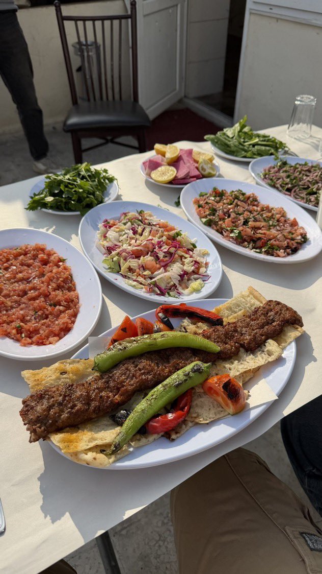 KIYMAKEBAP's tweet photo. Bir kebap fotoğrafı bırak.
#adana #kebap #KSYvFB #essah cıncık https://t.co/q1xDm66KNa