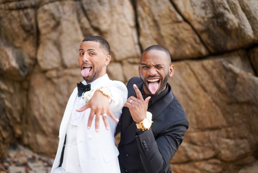 Allafricanlgbtq's tweet image. Five years of adventures on another level. You show up constantly, love unconditionally and prove day in and day out that you are my Soul Mate. My Heart is So Full. Happy Anniversary @denni_dende
@lilrone
Congratulations &amp;amp; Happy Anniversary to you both
#happyanniversary
#lovewins