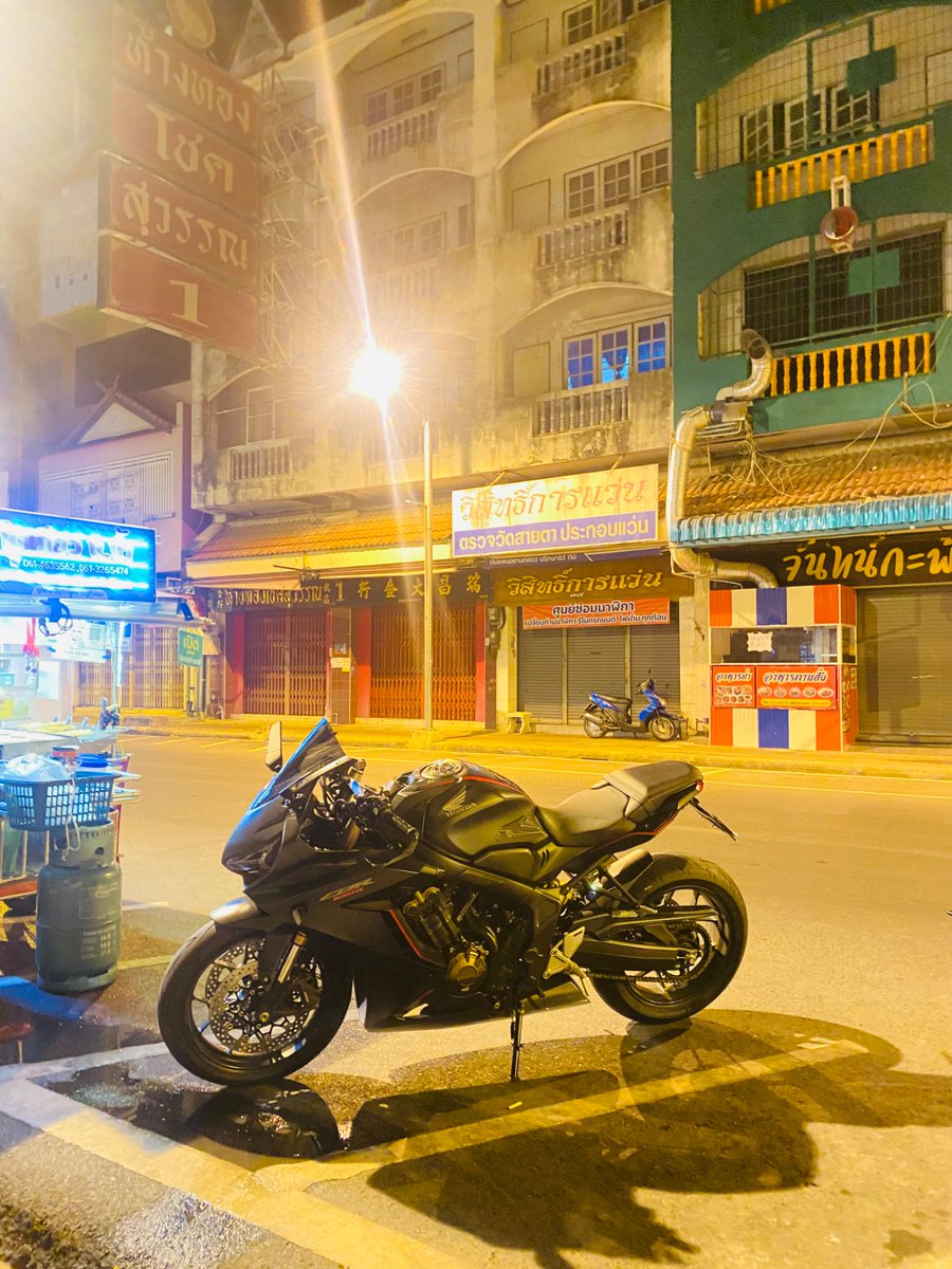 Super Mos tweet media