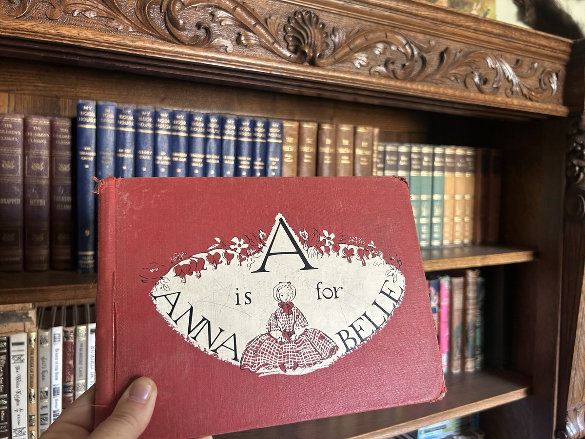 Julie_married_to_Thomas_but_not_a_Thomist tweet media