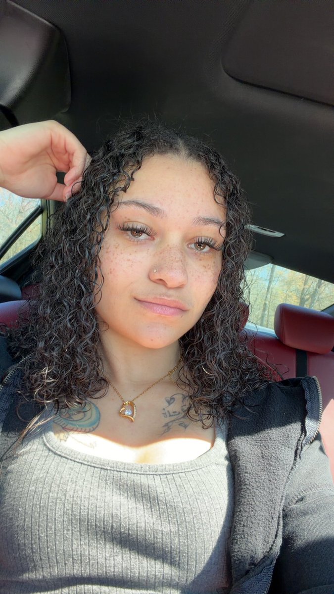 Kat 🦋 tweet media