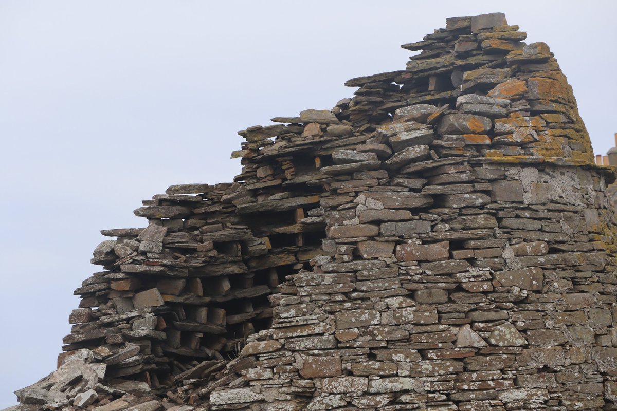 ChildrenOfFire's tweet photo. #Freswick #Castle Doocot (Dove cote) @a_london_pigeon https://t.co/bDvFPDpCOb