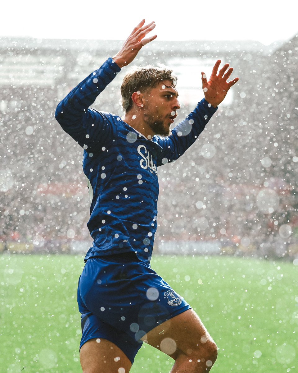 Kiernan Dewsbury-Hall tweet media