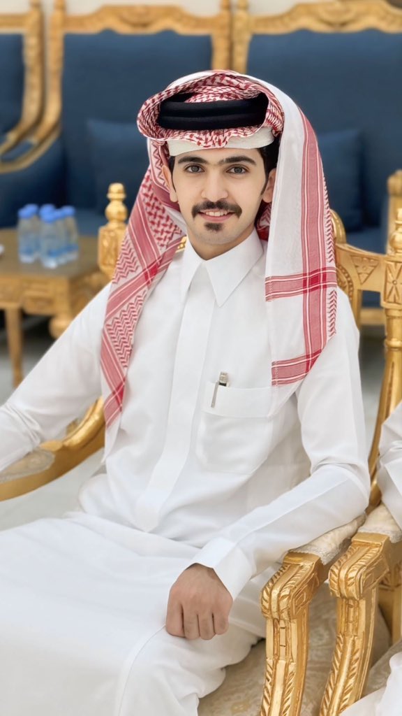 lay_505ll's tweet photo. -

تهب العواصف فوق الجبل وتروح 
ويبقى الجبل شامخ ولا هزت اركانه

مرحبااااااا مليون وربي فرحت ب عودته
عقبال مانشوف  رجعة عايض 🥹😩

#عايض_محمد 
#علي_مناحي
@mr22_o https://t.co/hBf4WjnmFM