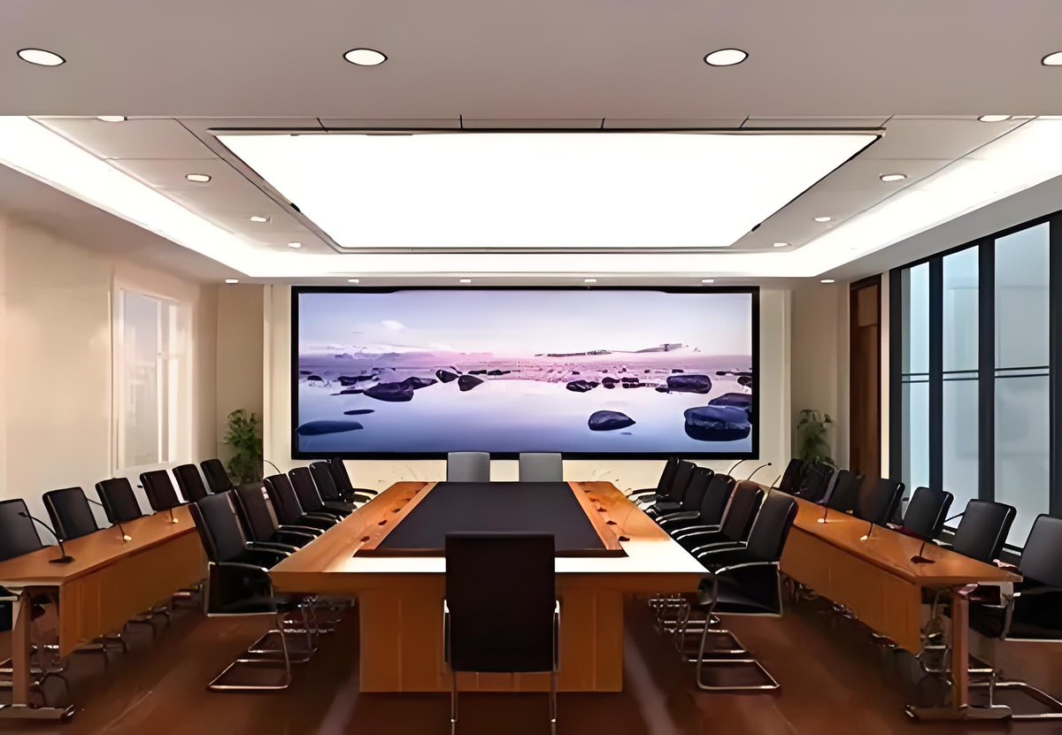 Justin Damn Ring tweet media