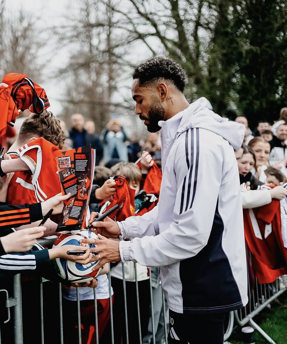 𝐅𝐚𝐧 𝟏𝟎 tweet media