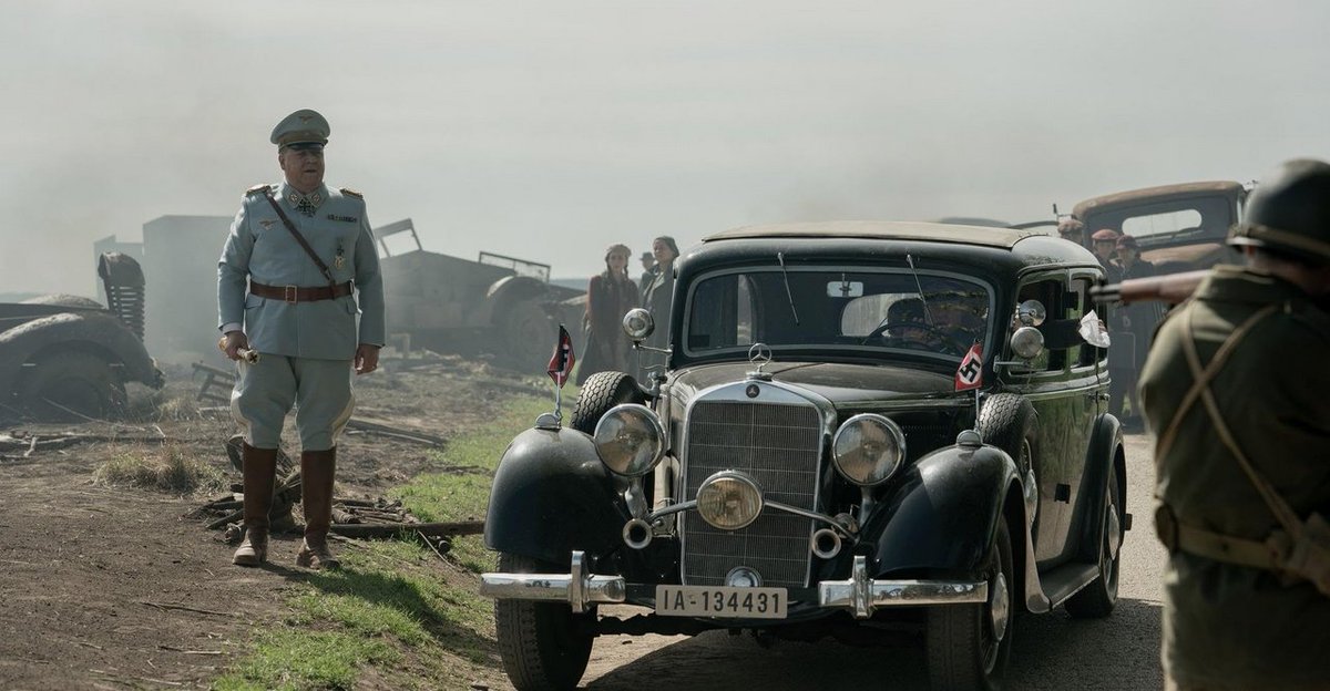 OneMovieToday tweet media