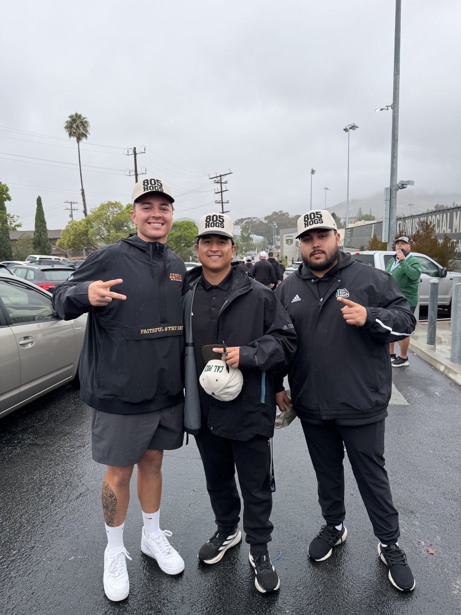 805 Hogs tweet media