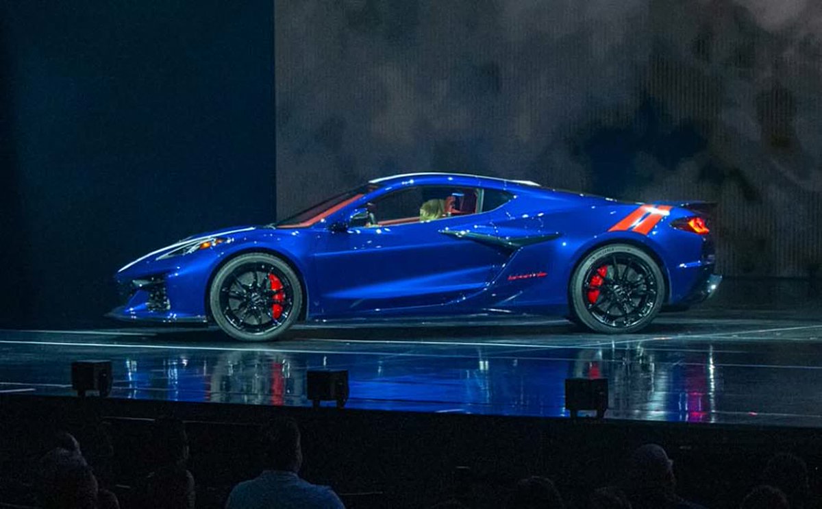 CorvetteBlogger's tweet image. The 2027 Corvette Order Guide is Now Available to View and Download corvetteblogger.com/2026/04/11/202… #Corvette #C8