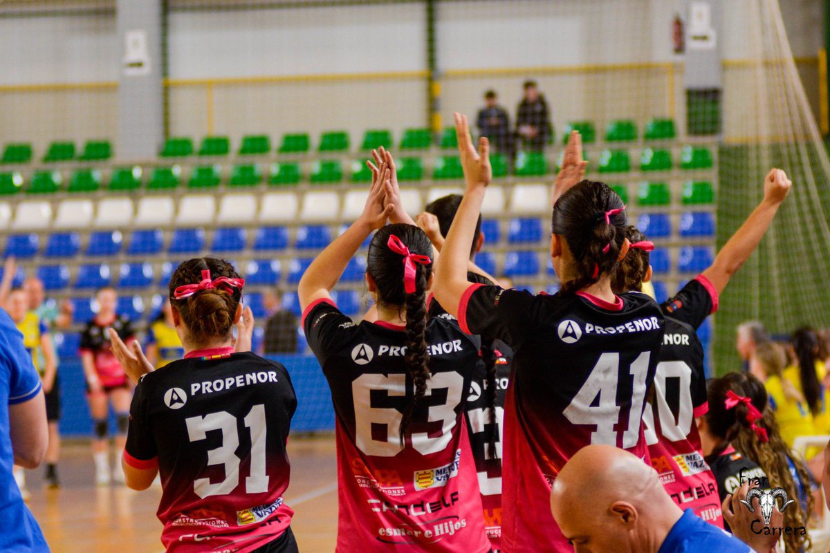 fcantabrabm's tweet photo. 👋🏼 Decimos adiós a la jornada de las #FinalesFCBM con victorias de @bmSinfin Prom. y @BMTorrelavega en el cuadro masculino y de @bmpereda y @hbcamargo74 en el femenino.

💥 Mañana todos ellos jugarán las finales de la categoría.

📸 @FranCarrera20 

🇵🇱 #TerritorioBalonmano https://t.co/UTjmML5JJP