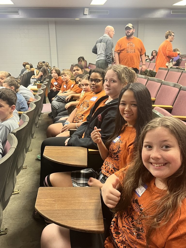 Humansville students competed at the Bearcat Book Battle today. Great job!