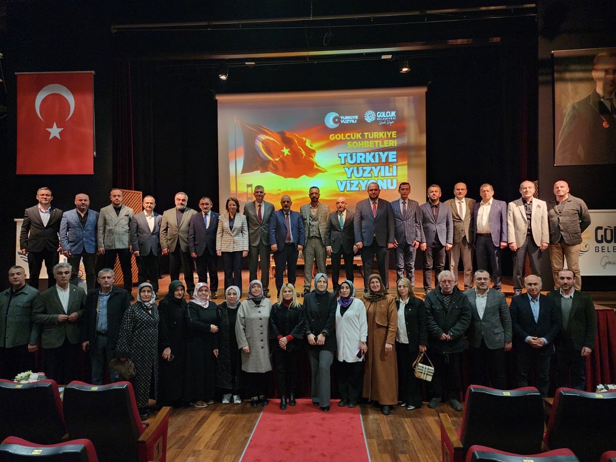 sivildp's tweet photo. Sn. @AvYildirimSEZER, STK temsilcileri, akademisyen ve yerel medya temsilcilerinin katılımıyla "Türkiye Sohbetleri: Cumhuriyetin 100. Yılında Türkiye Yüzyılı Vizyonu" Gölcük toplantısı gerçekleştirildi.

Programda emeği geçen ve programa katkı sunan herkese teşekkür ederiz. https://t.co/ko3Du8qWP2