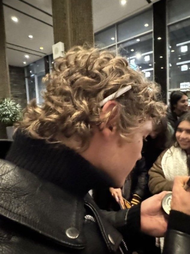 vj || hr lover tweet media