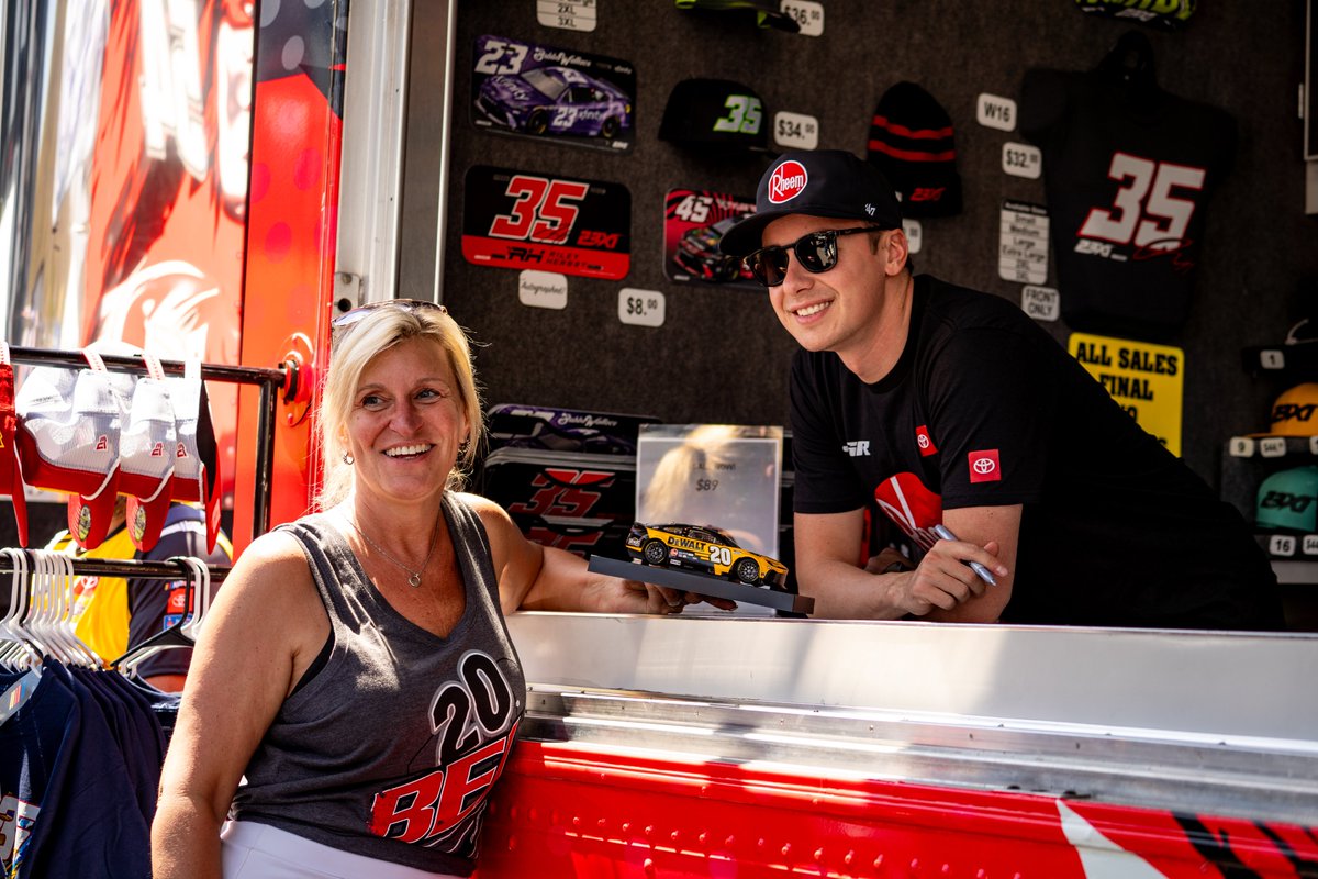 Bristol Motor Speedway tweet media