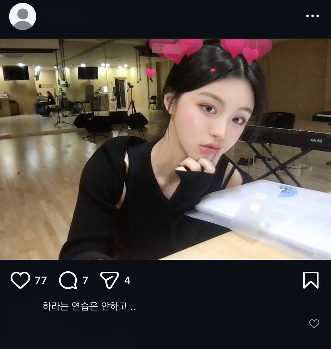 Rockingdoll__'s tweet photo. about rocking doll’s juri’s sharing photos in srp’s practice room (?) https://t.co/nD5X8L7OJP