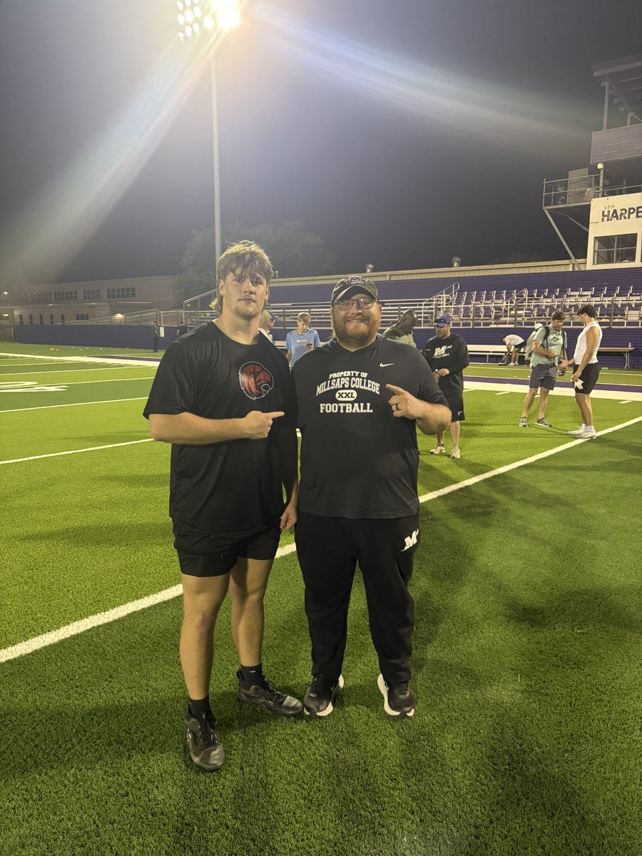 CadeSills's tweet photo. #AGTG After a great camp and conversation with @OLCoachCorrado I am blessed to receive an offer from @MajorsFootball @warren_rowan @JuJuSports1 @InTheTrenches22 @MinistryIron @ShedrickMckenz2 @Rebels247 @RodDavis24USM https://t.co/drFVK9mOxK