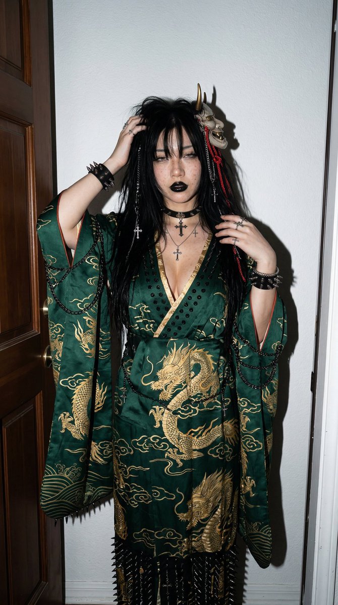 gothgirlbabyy's tweet image. Asian Kimono Goth Girl Aesthetic