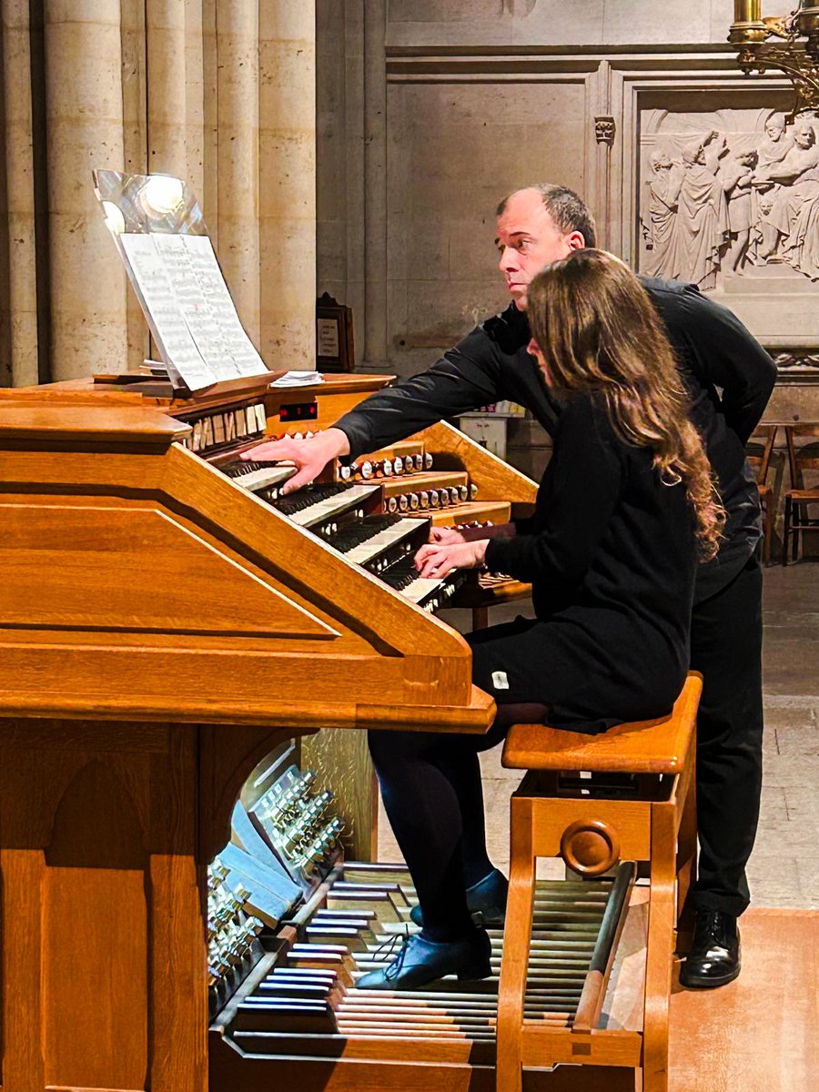 OrgueGrand's tweet photo. 🔍 Retour en images sur l'audition d'orgue de ce soir donnée par Julie Pinsonneault, organiste à Bad Reichenhall 🇩🇪.

Au programme : Willan • Tanguay • Matton • Bonnet • Laurin • Farnam, notamment des œuvres pour le temps de Pâques. 

📷 Photos : Olivier Penin https://t.co/opaVR0DAWy