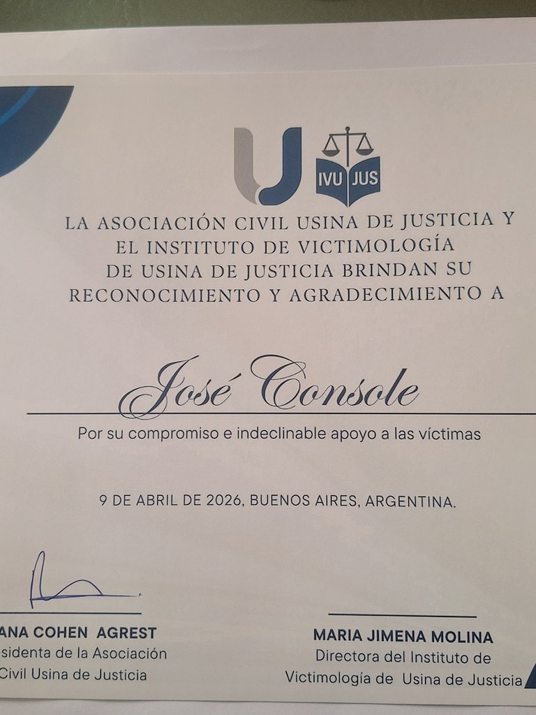 José Console tweet media