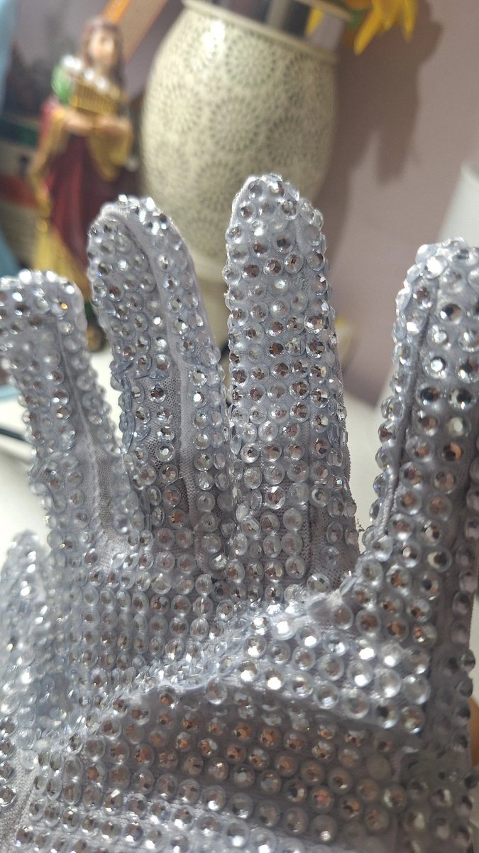 𝖈𝖔𝖑𝖔𝖒𝖇𝖎𝖓𝖆 MICHAEL MOVIE! tweet media