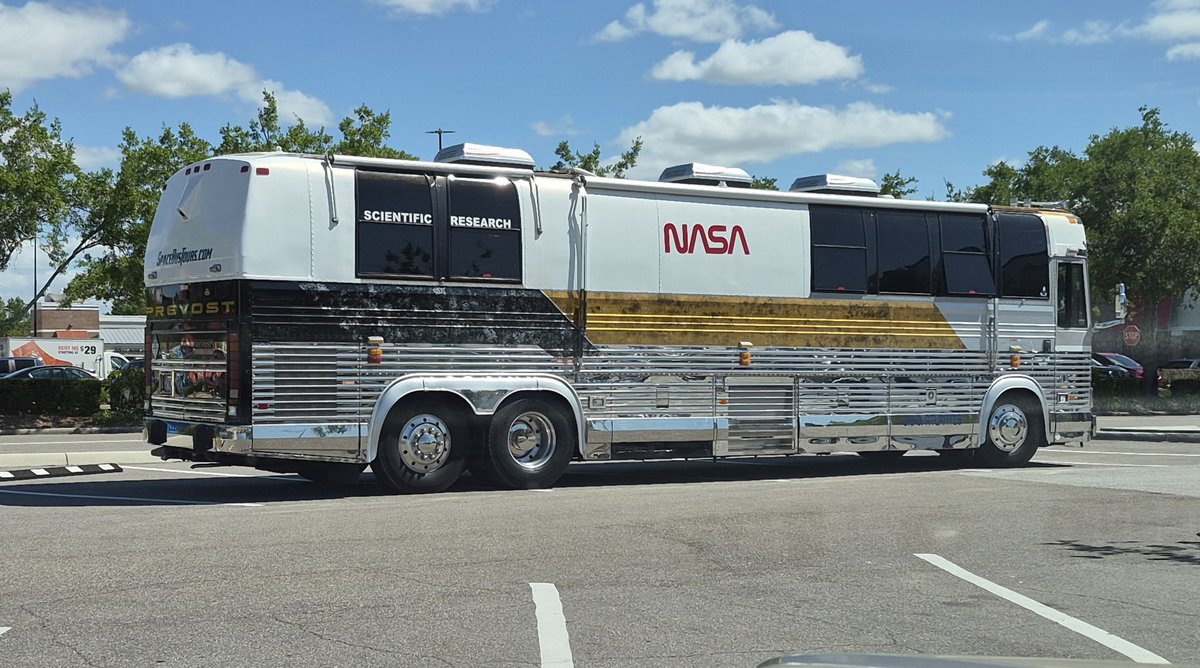 LPI_Dean's tweet photo. We've come a long way. From a converted bus to astronauts flying in a space ship around the moon lol 🇺🇲 #surveillancesights #privateinvestigation #privateinvestigator #surveillance https://t.co/TwmYKn11KV