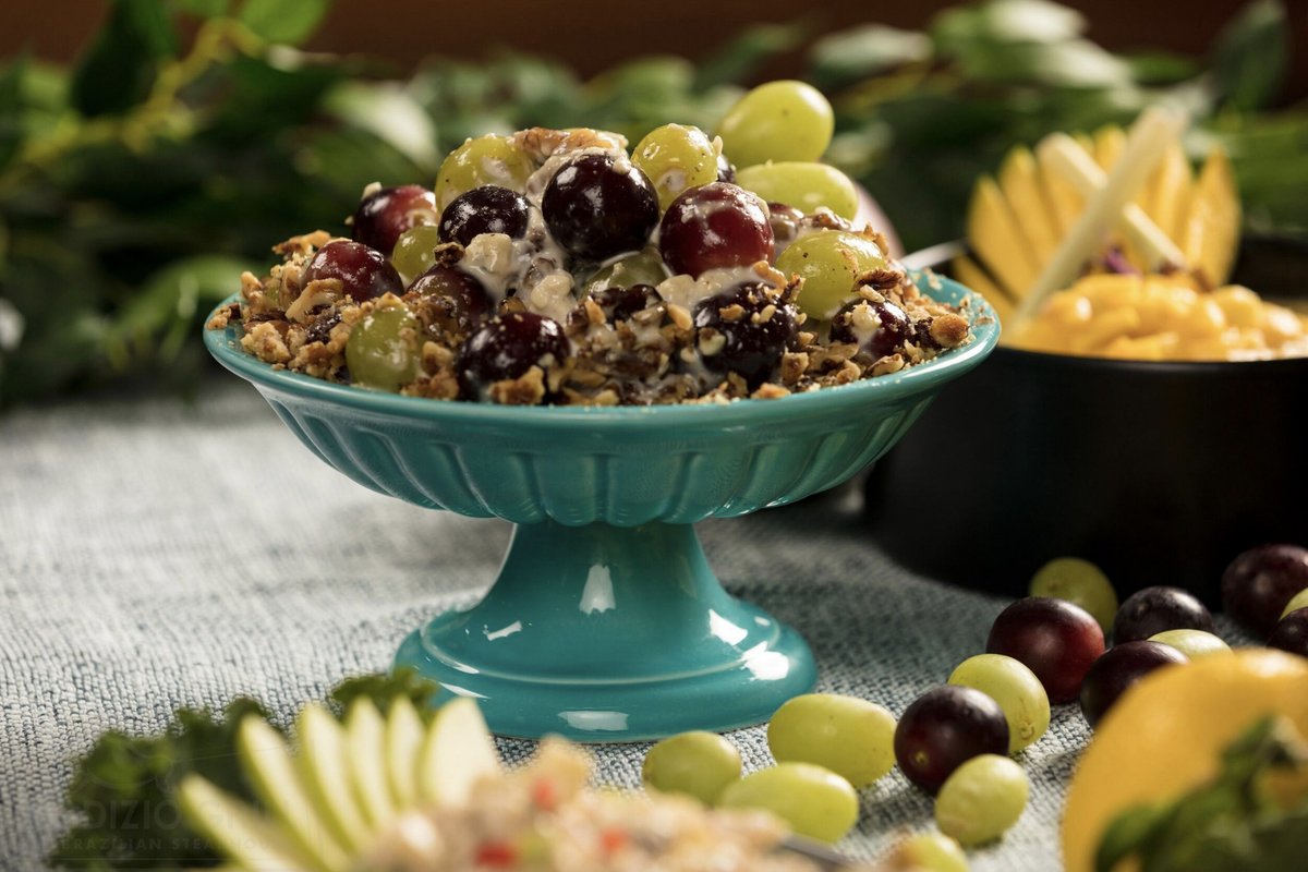 rodiziogrill's tweet photo. Grape Gorgonzola Salad 🌸
Colorful grapes, walnuts, creamy lemon dressing, tangy gorgonzola.
Part of our Springtime Features menu during dinner at no extra cost.

#RodizioGrill #BrazilianSteakhouse #SpringSalad #SeasonalDining.com https://t.co/hkRF5tYua7