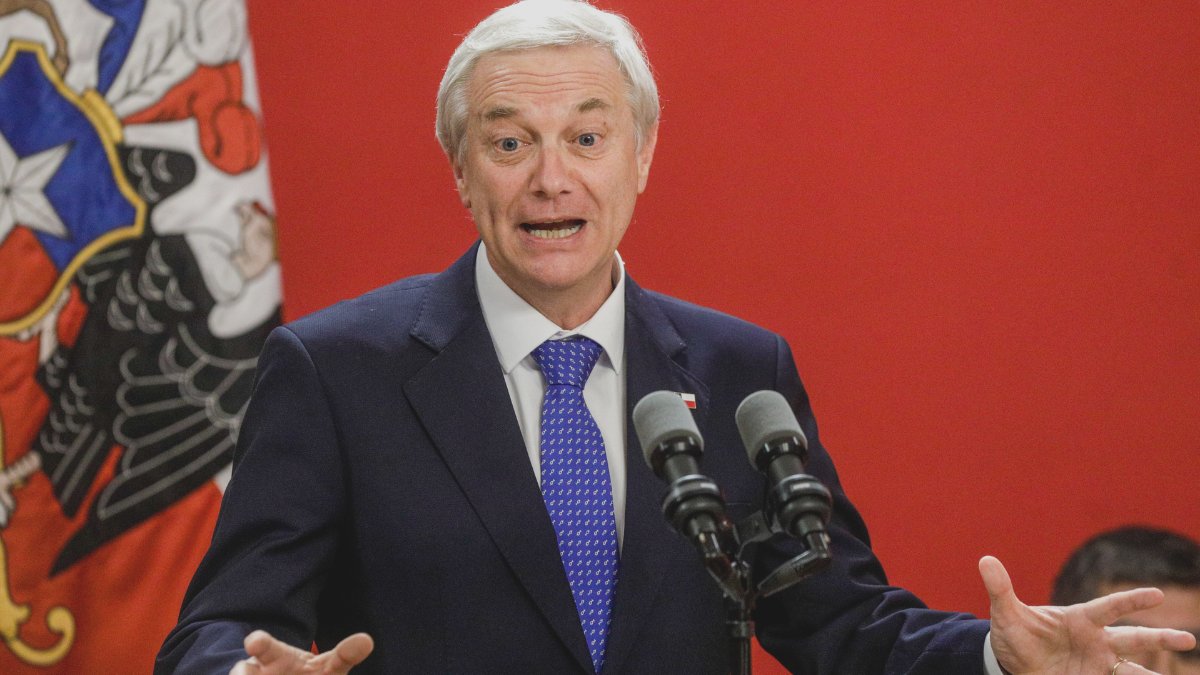 ✅VERIFICADO
Presidente de la República, José Antonio  Kast, en punto de prensa en La Moneda: "Los sorprenderemos a futuro: si seguimos al ritmo de este gobierno, en cuarenta años seremos Argentina".