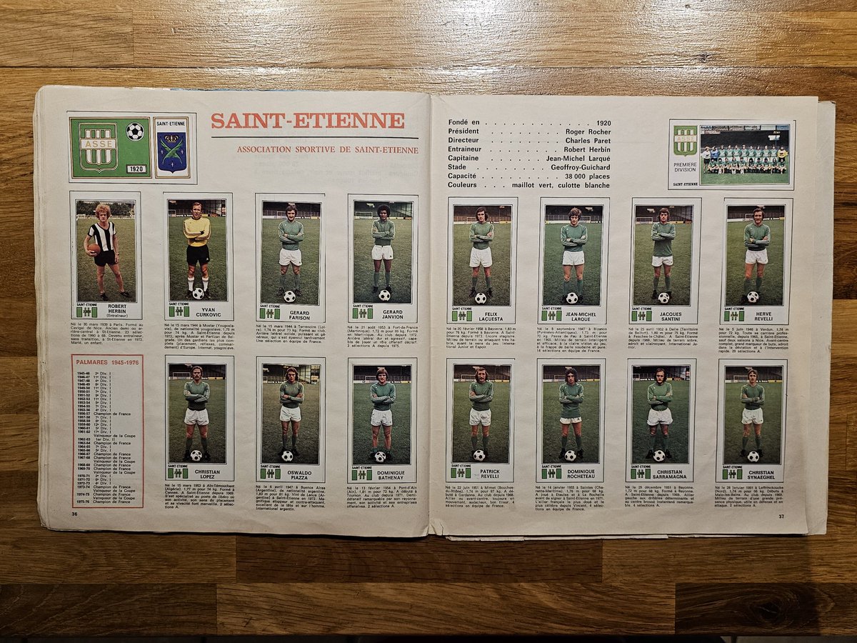 pressebasket's tweet image. L'arrivage du jour, cette relique, album Panini 1977, complet... Un pur bonheur 😍😍😍
#Panini #cardsaddict #football