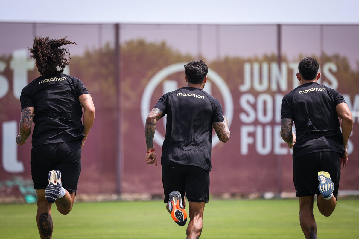 Universitario tweet media