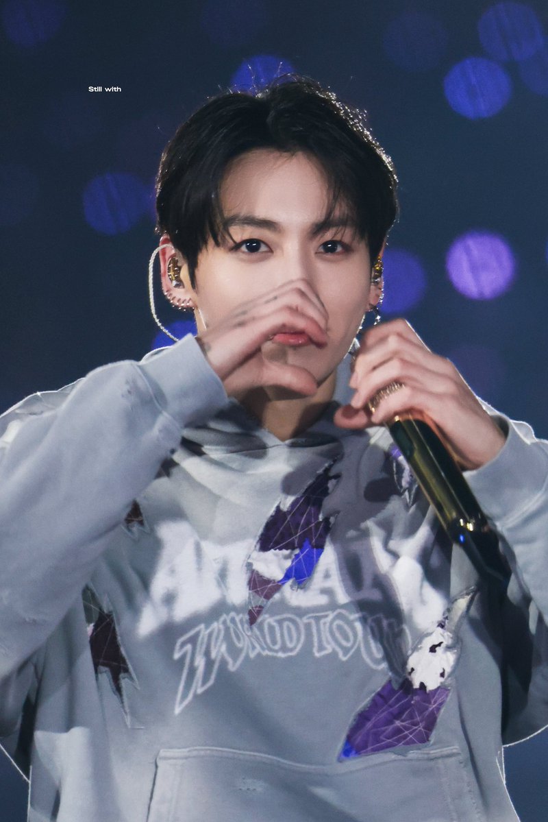 Still with tweet media