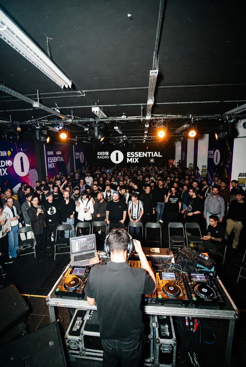 mixesdb's tweet image. We’re 73 mixes away from having an online player for all essential mixes:  mixesdb.com/w/Special:Mixe…

Come help us fill the gaps! 🙏

#mixesdb #essentialmix #bbcradio1 #progressivehouse #techno #housemusic