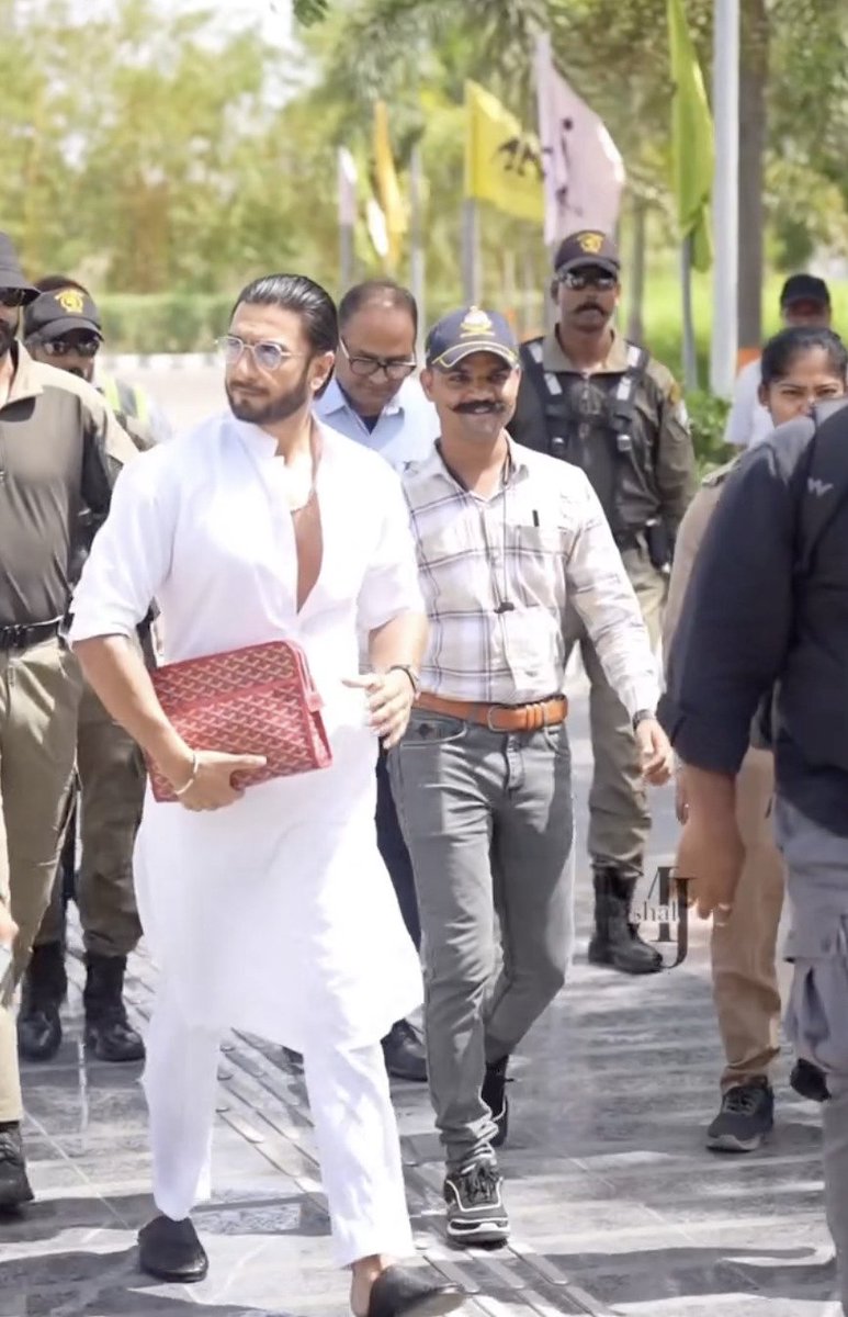 ❤️ 𝑅𝒶𝓃𝓋𝑒𝑒𝓇 𝓀𝒶 𝒻𝒶𝓃 ❤️ tweet media