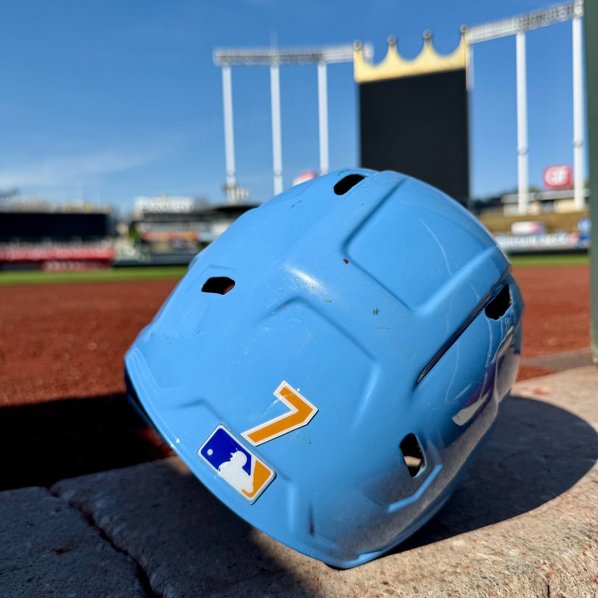 RoyalsAuthentic's tweet photo. Our auction is live and ready for bids! Visit https://t.co/00w7gzgq4v to see all these game-used helmets, baseballs, bats, and more! https://t.co/hm2z0Hm4iq