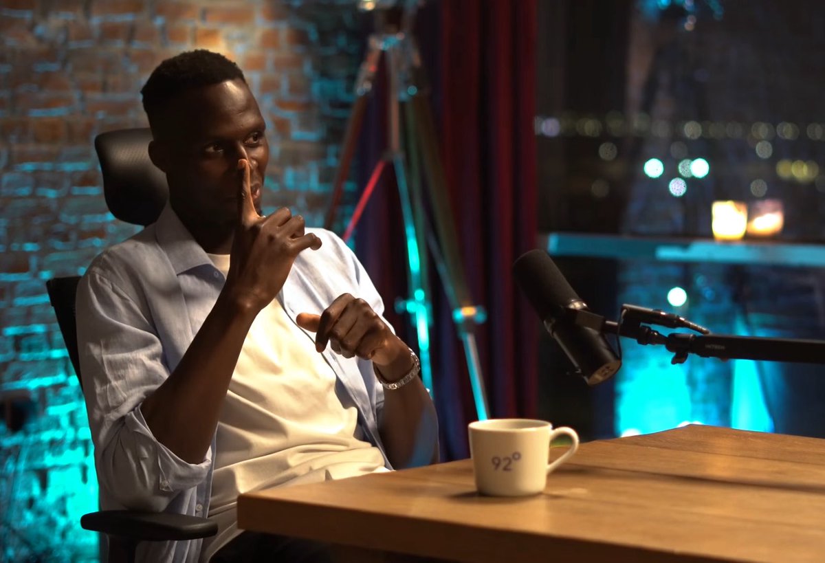 عمرو tweet media