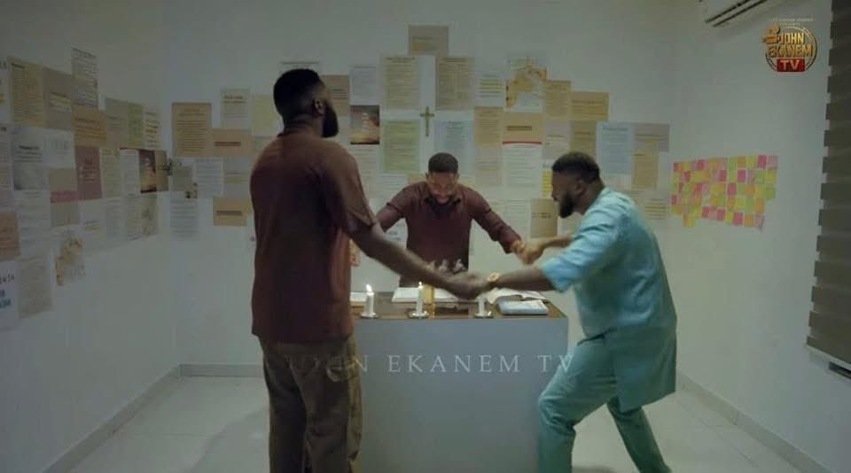 HOT LEGS BIBI🙄 tweet media