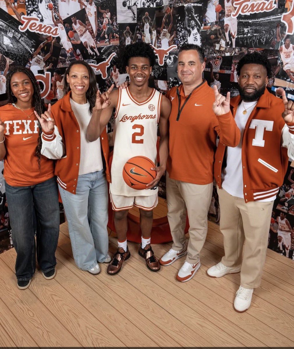 David Grace tweet media