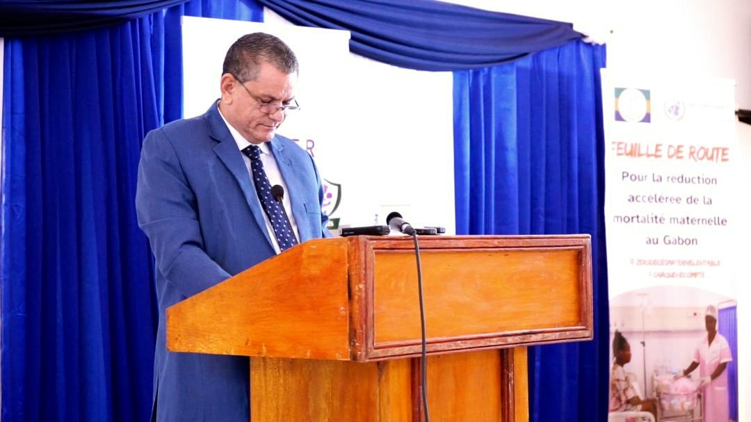 OMS_GABON's tweet image. #SantéMaternelle | La réduction des décès maternels constitue une priorité majeure pour Mme @ZitaOligui 1ère Dame du #Gabon🇬🇦, qui a reçu ce jour le plan de réduction élaboré à cet effet.
«La mise en œuvre de ce plan bénéficiera d'un appui fort de l'OMS» @DrCrespin Rep @OMS_GABON