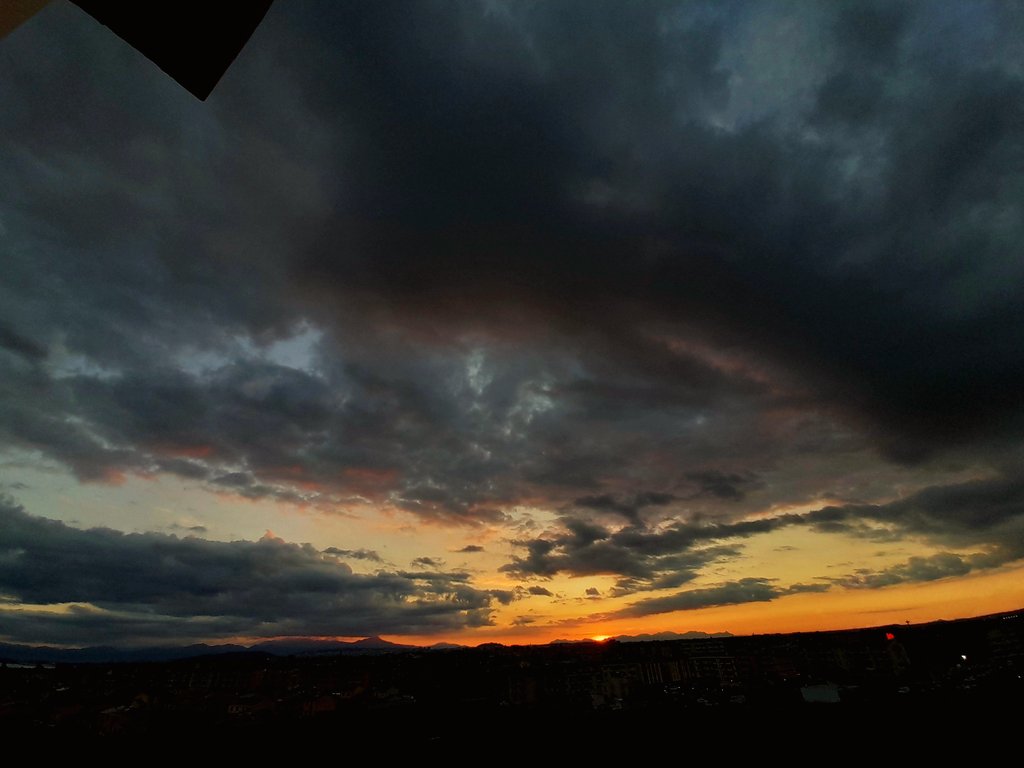 quasiunaltro's tweet image. Quando non sai dove trovarmi, cercami qui.
#sunset #sunsetphotography #PictureOfTheDay #photography #photooftheday #NaturePhotography #NatureBeauty #weekend